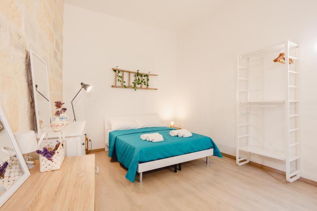 Convivo Apartment Palazzo Galateo Lecce Exterior photo